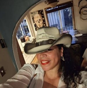 Meet your Posher, Bralie